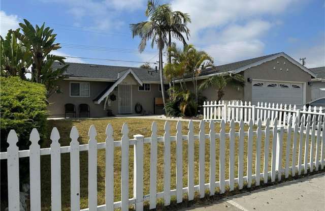 5132 Marcella Avenue photos photos