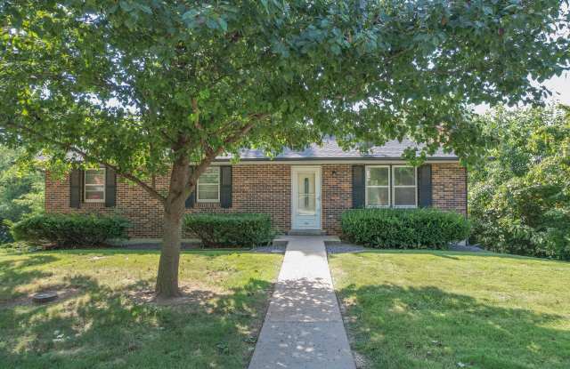 131 Cresent Drive photos photos