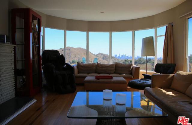 6800 MULHOLLAND Drive Gallery 2