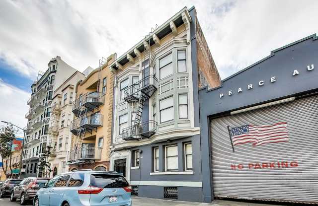 747 ELLIS Apartments Gallery 3