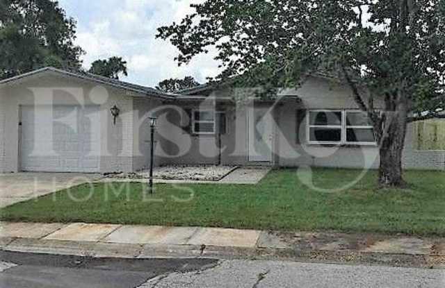 1827 Driftwood Circle South photos photos