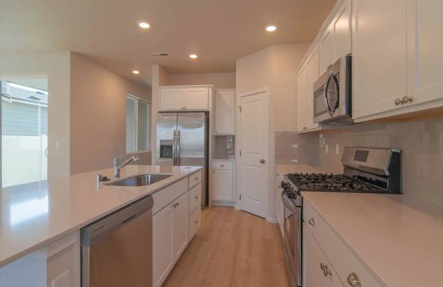 Liberty Lake 4 Bed 2.5 Bath home just 4 years old in an amazing neighborhood Gallery 3