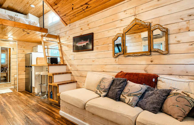 2120 N Scenic HwyUnit 1 Gallery 2
