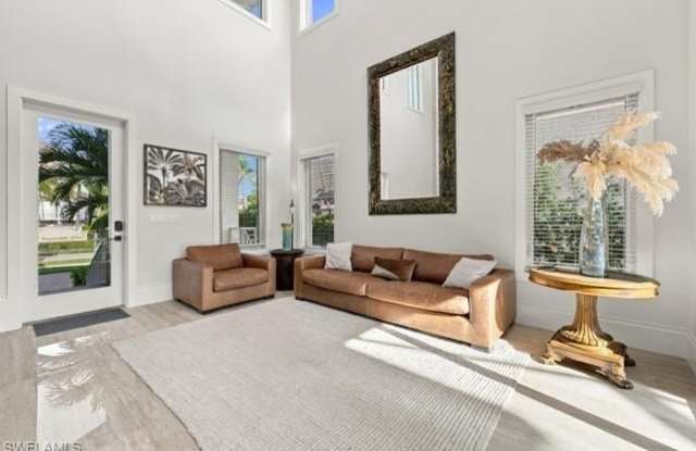 9222 Vanderbilt Dr Gallery 2