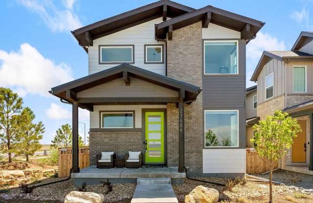 4 Bedroom Single Family in Aurora photos photos