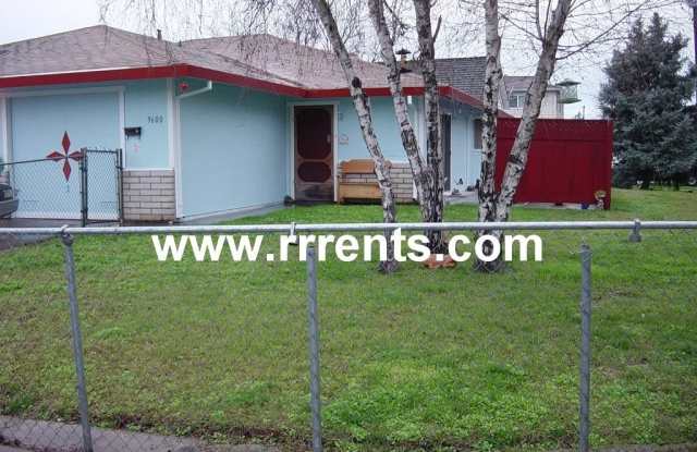 Cute Duplex - 9600 La Nuez Drive, Elk Grove, CA 95624