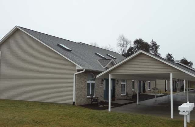 5020 College Avenue - 1 - 5020 College Avenue, Quincy, IL 62305