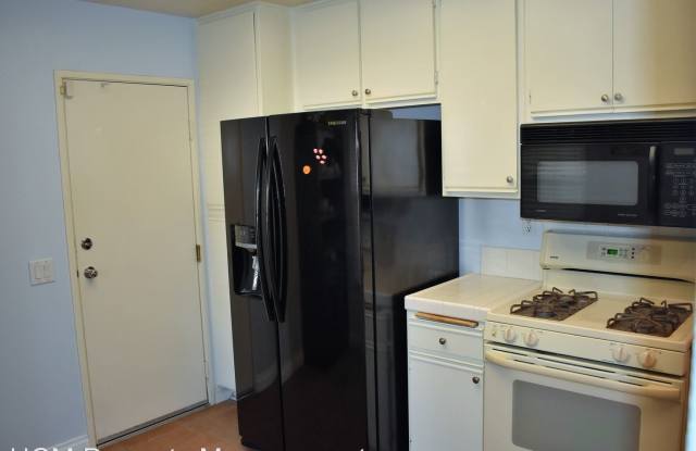 28395 Pueblo Gallery 4