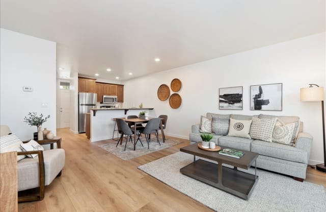 Linder Springs Townhomes photos photos