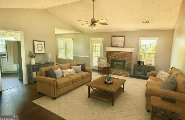 211 Lucas Way photos photos