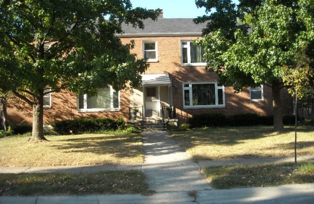 2010 Harwitch B - 2010 Harwitch Road, Upper Arlington, OH 43221