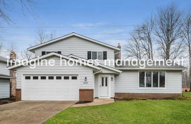 33133 Cromwell Drive - 33133 Cromwell Drive, Solon, OH 44139