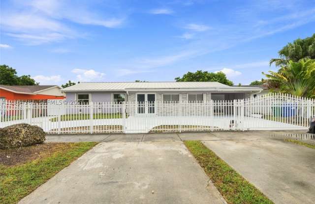 11050 SW 160th St photos photos