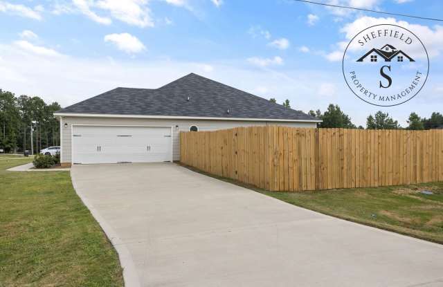 Discover a Place to Call Home - 22 Elizabeth Way Phenix City, AL Gallery 4