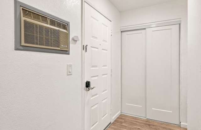 Updated 1-Bedroom Condo with Private Balcony and Garage Gallery 4