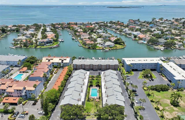 637 PINELLAS BAYWAY Gallery 2