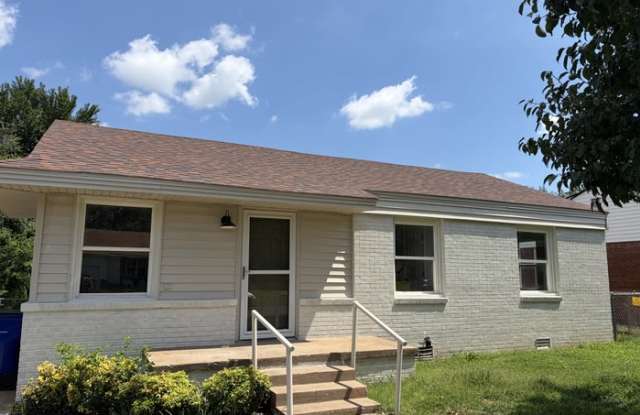 411 East Showalter Drive photos photos