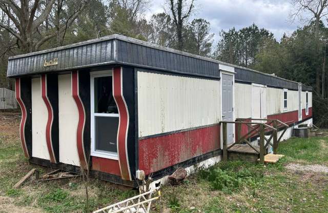 2 Bedroom, 2 Bathroom- 153A Lone Oak Rd - 153 Lone Oak Road, Grantville, GA 30220