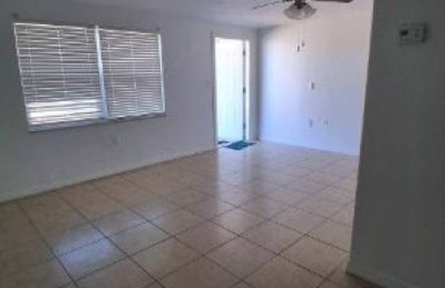 3248 Primrose Dr Gallery 2