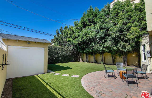 215 S POINSETTIA PL - 215 South Poinsettia Place, Los Angeles, CA 90036