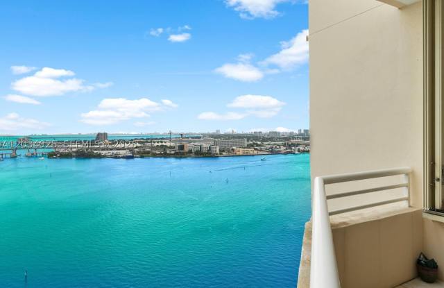 888 Brickell Key Dr Gallery 4