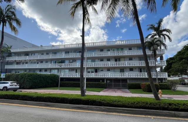 1698 Jefferson Ave photos photos