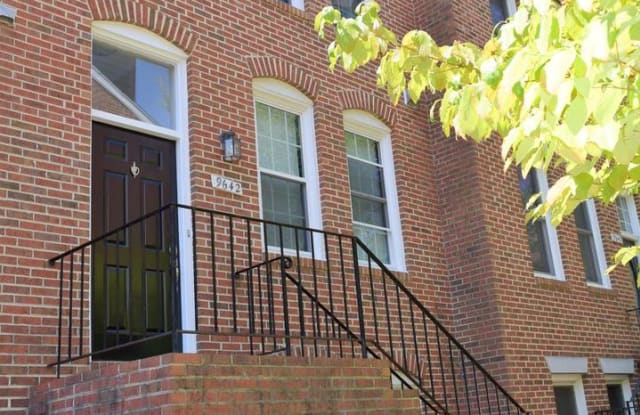 9642 SUTTON GREEN CT - 9642 Sutton Green Court, Oakton, VA 22181