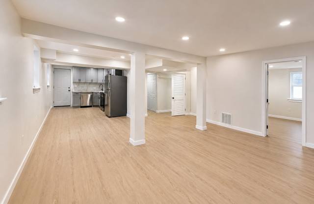 3225 Chestnut St Ne #b Gallery 2