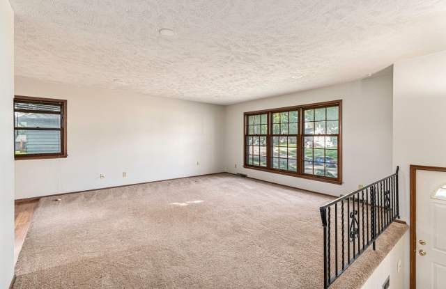 Updated LaVista Split-Entry Gallery 4