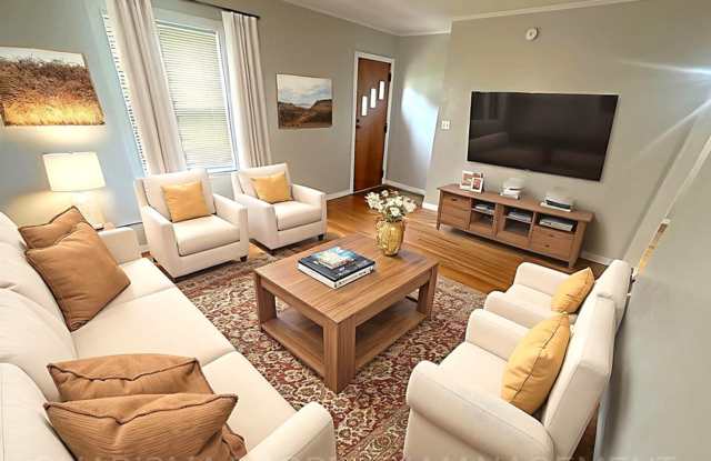 Spacious 2 Bedroom, 1.5 Bath Home, Newly Updated and Pet Friendly! - 3612 North 6th Avenue, Sioux Falls, SD 57104