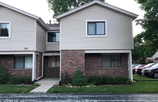 1447 Windsor Way Unit 6 - 1447 Windsor Way, Mount Pleasant, WI 53406