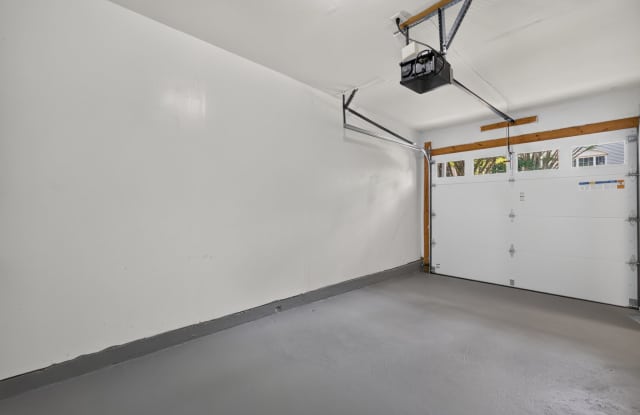13504 Hamlet Square Court - 1 Gallery 2