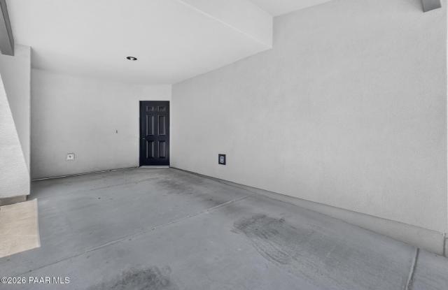 720 N Walnut Street Gallery 3