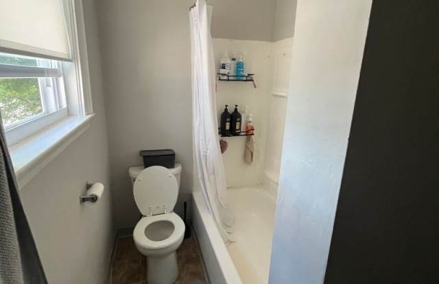 Huge 4 Bed in Brighton! Gallery 3