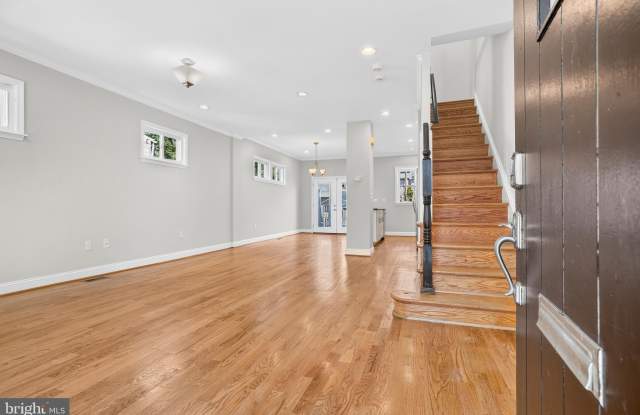 743 MADISON Street NW Gallery 3