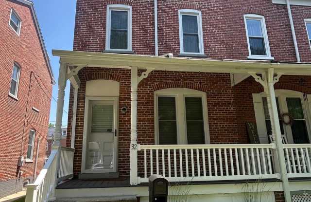 32 3RD AVENUE photos photos