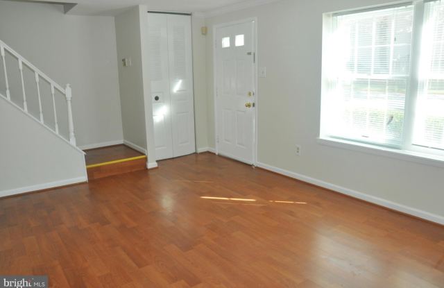 13620 BENTLEY CIRCLE Gallery 4