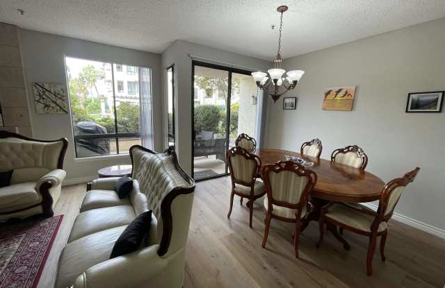 5875 Friars Gallery 3