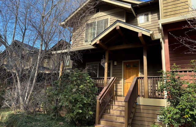 Beautiful 2 Bed/2.5 Bath Townhome on Bend's Westside - Shevlin Park Road photos photos Beautiful 2 Bed/2.5 Bath Townhome on Bend's Westside - Shevlin Park Road photos photos