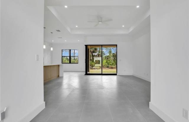 11225 Carnegie Avenue Gallery 2