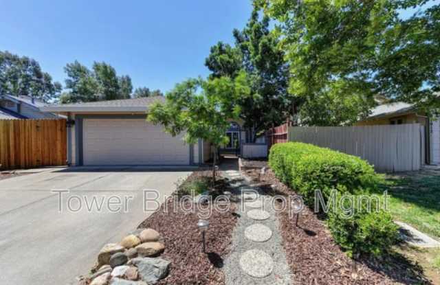 7016 Plume Way Gallery 1