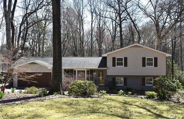 438 Wonderwood Drive - 438 Wonderwood Drive, Charlotte, NC 28211