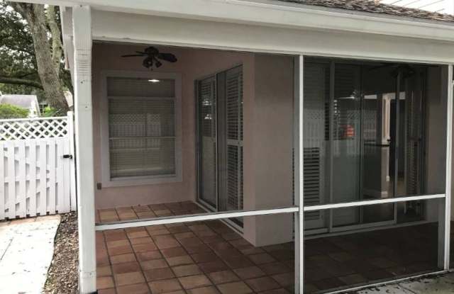 17605 Esprit Dr Gallery 2