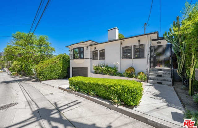 2464 Lyric Ave photos photos