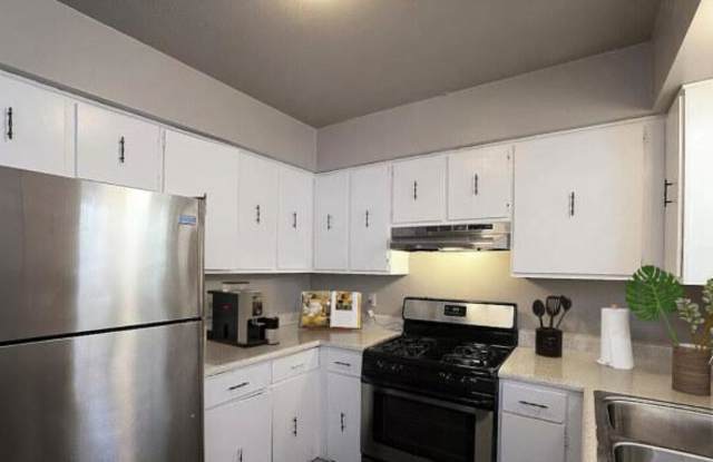 8457 Ahern Dr Gallery 3