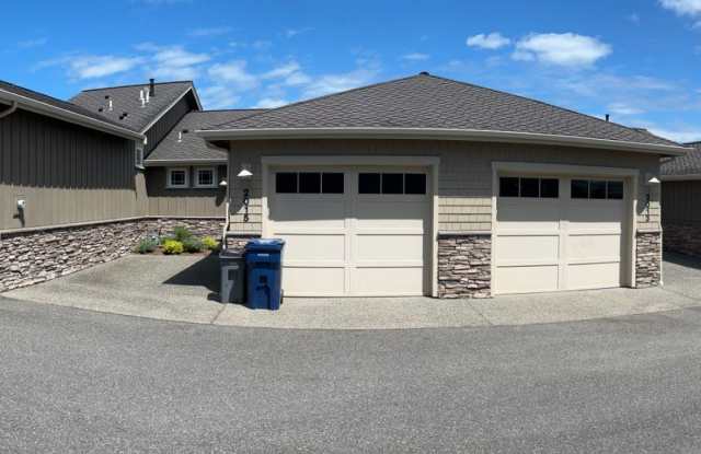 End Unit, 3 Bed, 2.5 Bath PLUS Bonus Room, Anacortes Gallery 3