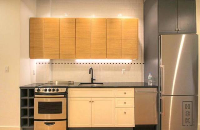 820 Dekalb Avenue - 820 DeKalb Ave, Brooklyn, NY 11221