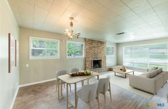3209 Shady Hill Drive Gallery 1