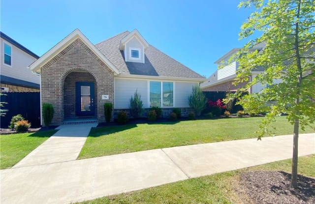 796  N Malbec  RD - 796 North Malbec Road, Fayetteville, AR 72704