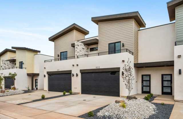 Very nice Crimson Park Townhome. photos photos